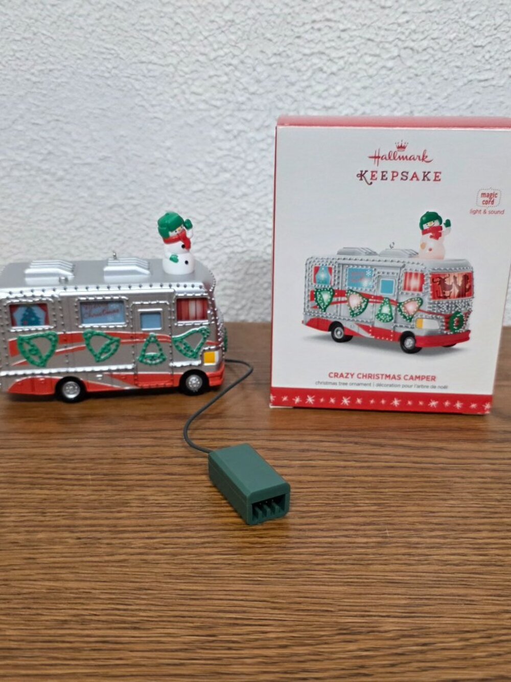 Ornament Hallmark Keepsake 2016 Musical Crazy Christmas Camper